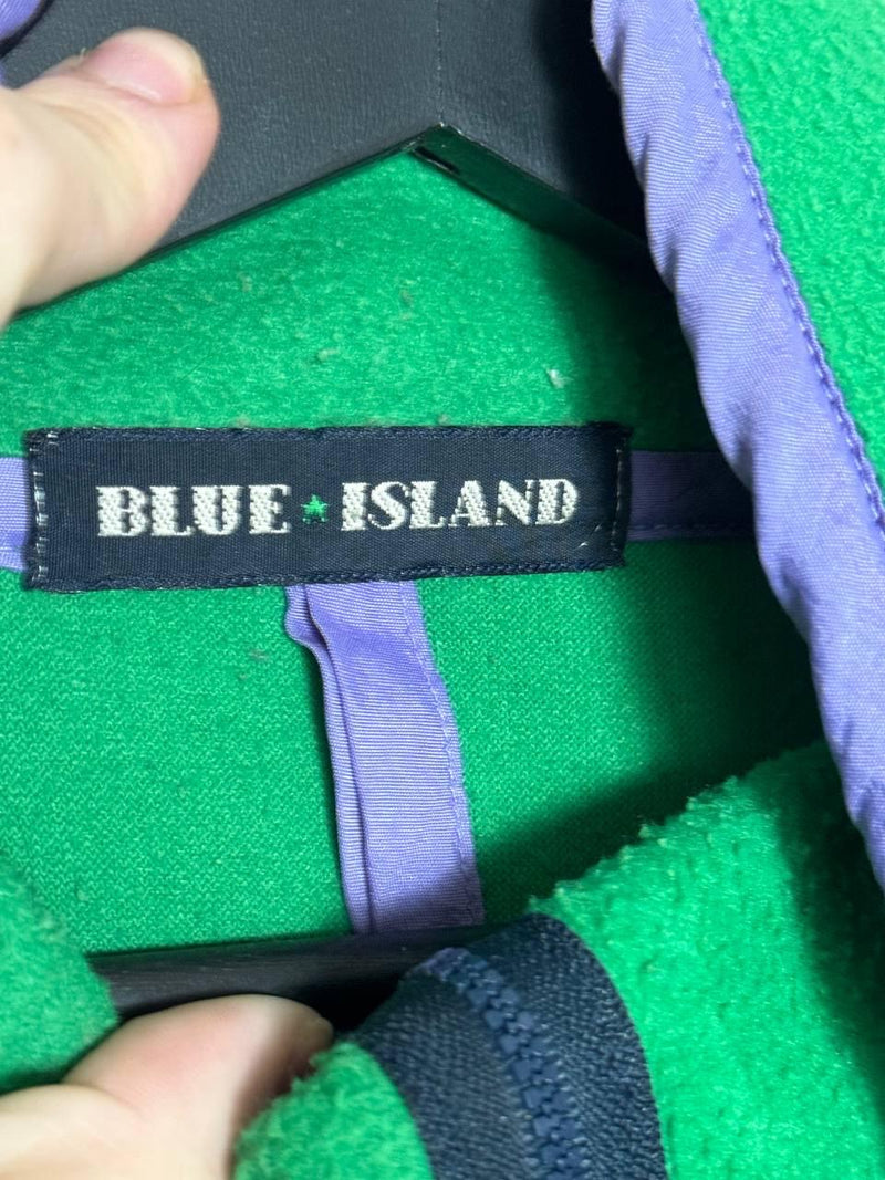 Pile Blue Island (L)